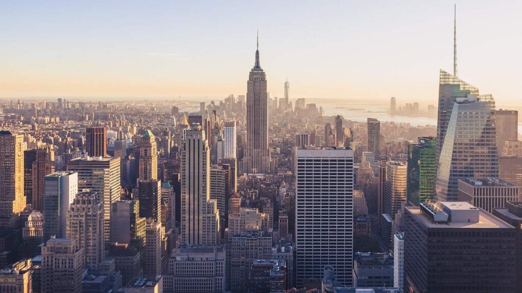 a large skyscraper in a city