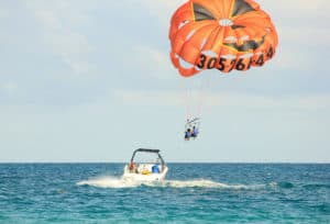 parasailing in Miami FL