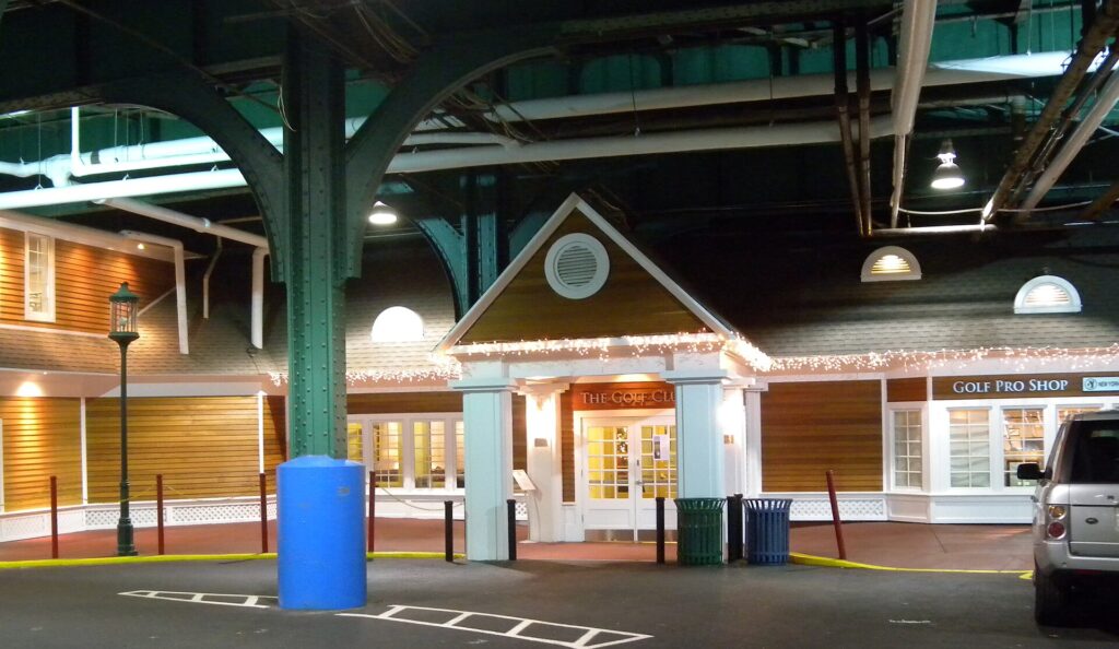 The golf club at Chelsea Piers, looking west